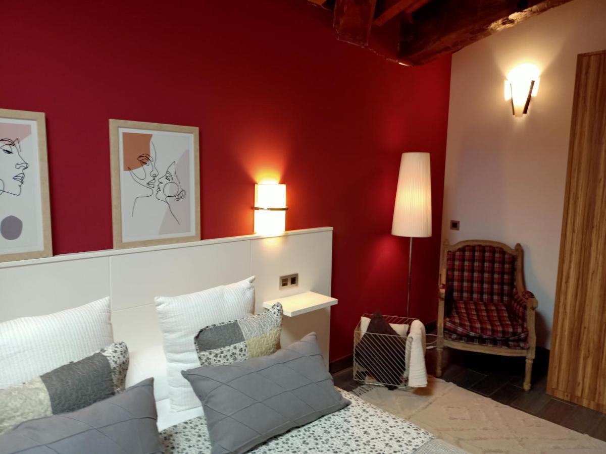Tresanea Apartamentos Итурен Экстерьер фото