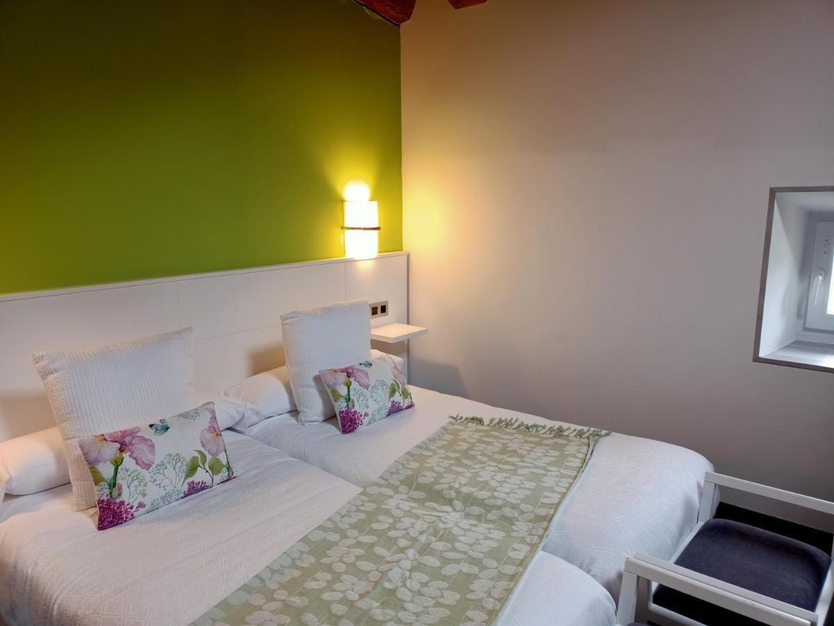 Tresanea Apartamentos Итурен Экстерьер фото
